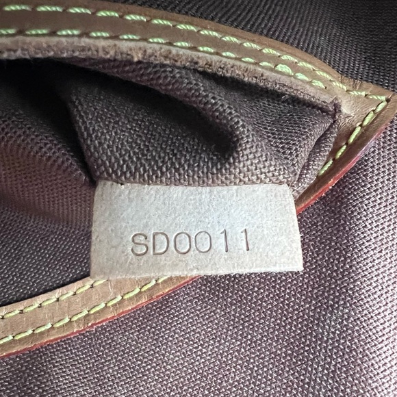 Louis Vuitton LV Alma PM Monogram Tote Handbag - Picture 14 of 15